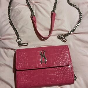 STEVE MADDEN
Women's Carina Crossbody Wallet